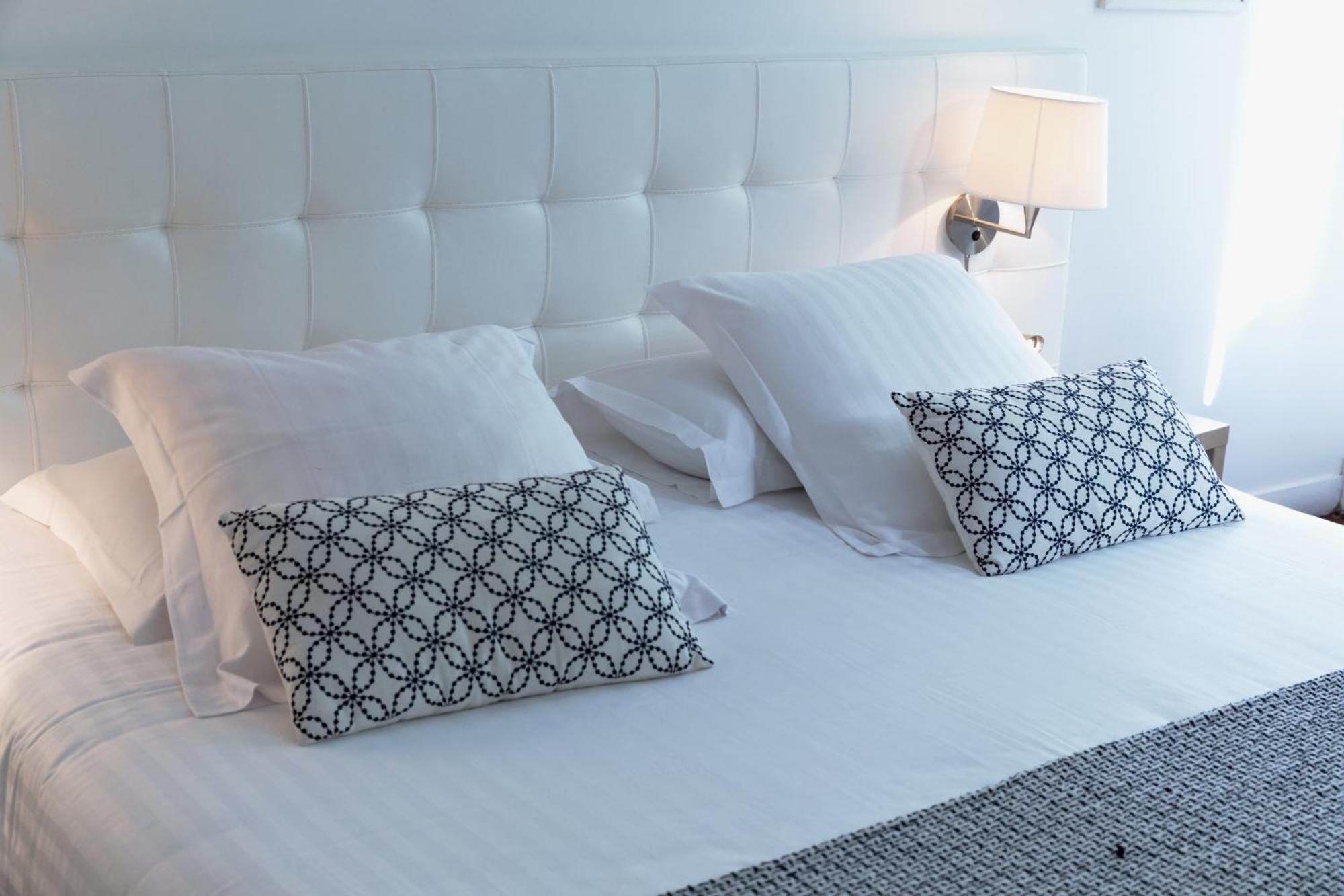 Le Saint Louis Hotel อาเมียงส์ ภายนอก รูปภาพ