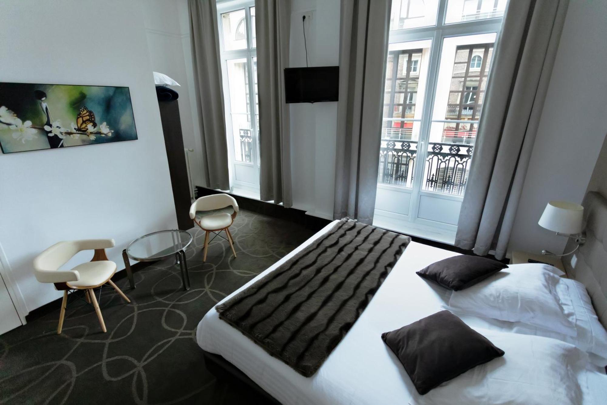 Le Saint Louis Hotel อาเมียงส์ ภายนอก รูปภาพ