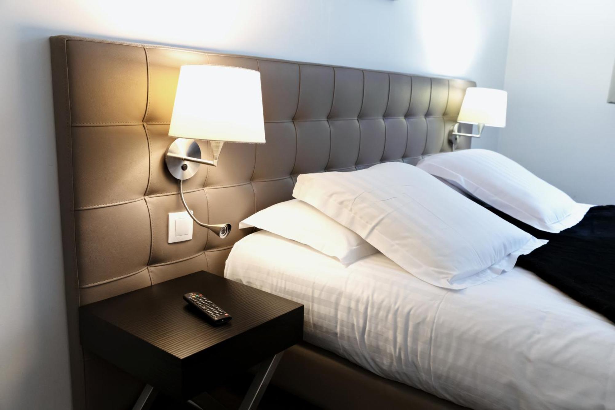 Le Saint Louis Hotel อาเมียงส์ ภายนอก รูปภาพ