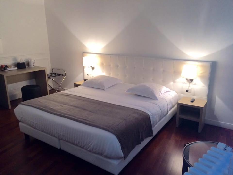 Le Saint Louis Hotel อาเมียงส์ ภายนอก รูปภาพ