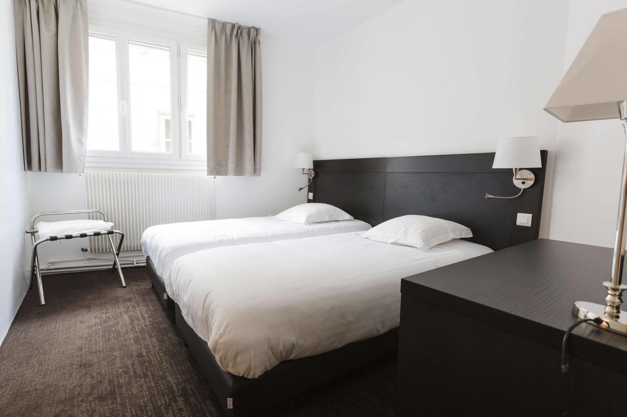 Le Saint Louis Hotel อาเมียงส์ ภายนอก รูปภาพ